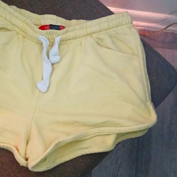 Positive Vibes comfy shorts. Size small .smoke free home - Picture 3 of 4